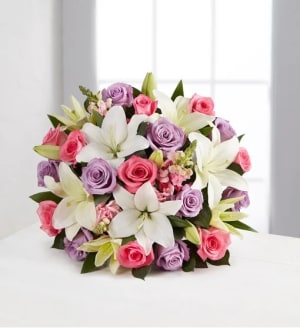 Lavish Bouquet for Mom
 Flower Bouquet