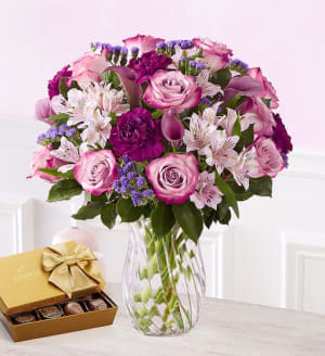 Valentine Splendor Flower Bouquet