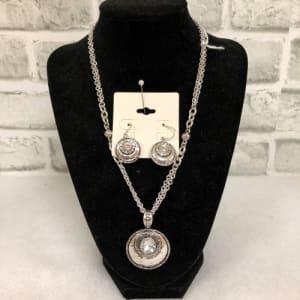 Crystal & Silver Necklace Set Flower Bouquet