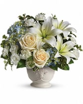 Beautiful Dreams Flower Bouquet