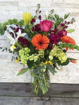 Spring Mix Vase Flower Arrangement Spring Mix Vase Flower Bouquet