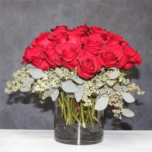 Red Roses In The Vase Flower Bouquet