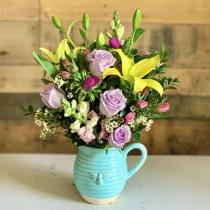 Bee-utiful Blooms by Fanny's Flowers Flower Bouquet