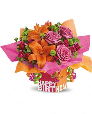 Rosy Birthday Present Flower Bouquet