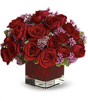 Never Let Go - 18 Red Roses Flower Bouquet