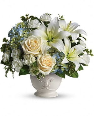 Beautiful Dreams Flower Bouquet