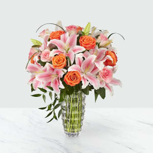 Sweetly Stunning Luxury Bouquet - Vase Included Flower Bouquet