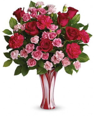 Teleflora''s Swirls Of Love Bouquet Flower Bouquet