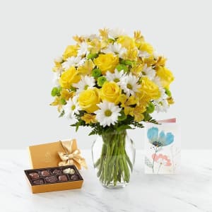 Sunny Sentiments™ Bouquet & Gift Set Flower Bouquet