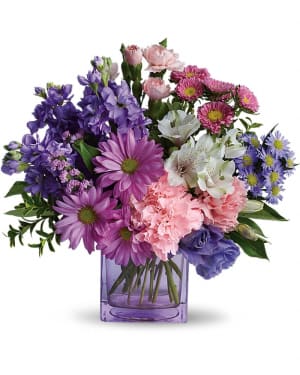 Heart's Delight by Teleflora Flower Bouquet