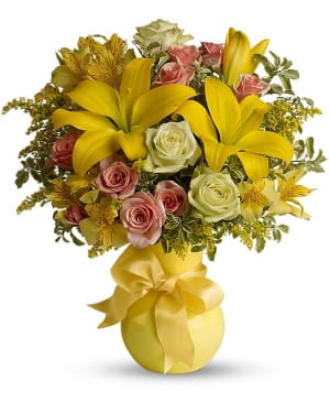 Teleflora's Sunny Smiles Flower Bouquet