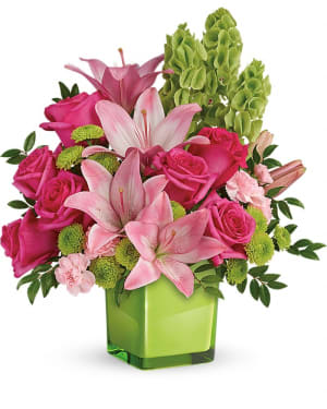 Teleflora's In Love With Lime Bouquet Flower Bouquet