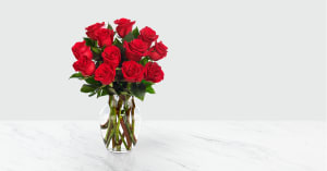 Red 1 Dozen Roses Flower Bouquet