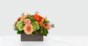 The FTD Hello, Gorgeous Bouquet Flower Bouquet
