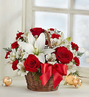 Fields of Europe™ for Christmas Basket Flower Bouquet