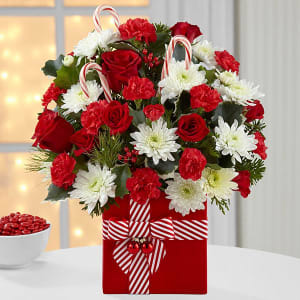 Holiday Cheer Bouquet Flower Bouquet