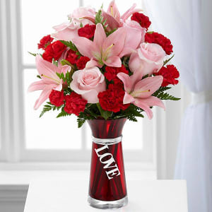 The FTD® Hold My Heart™ Bouquet Flower Bouquet