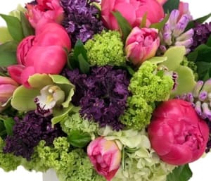 DESIGNER'S CHOICE 4 Flower Bouquet