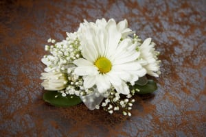 Daisy Corsage Flower Bouquet