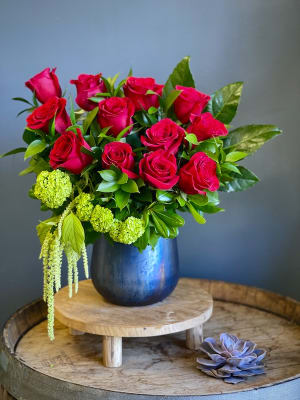 Classic Dozen Roses Flower Bouquet