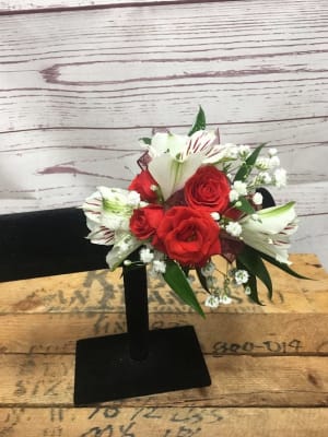 Red Spray Rose and White Alstromeria Fresh Wristlet Corsage Flower Bouquet