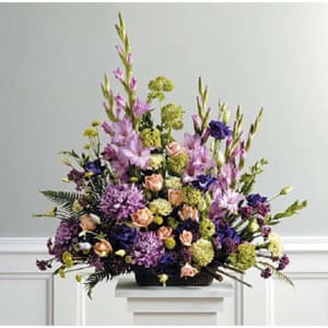 Purple And Traditional Flower Arrangement Purple And Traditional Flower Bouquet