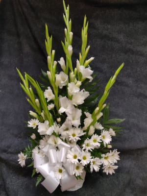 FR38-12 Sympathy Arrangement Flower Bouquet