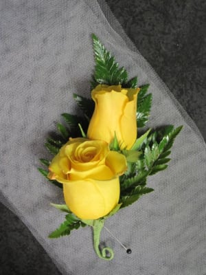 Boutonniere - CB14 Flower Bouquet