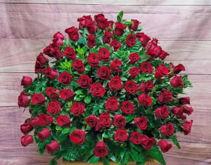 HA-20 Arreglo de ocho docenas de rosas rojas Flower Bouquet