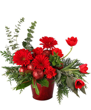 DELIGHTFUL RED DREAM Flower Bouquet