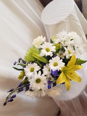 Pop of Sunshine Flower Bouquet