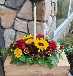 Traditional Table centerpiece Flower Bouquet