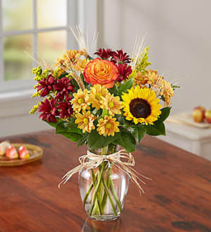 Fields of Fall in Glass VAse PROMO PRICE: Flower Bouquet