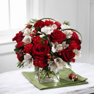 Holiday Hopes Bouquet by FTD Flower Bouquet