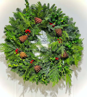 Classic Holiday Wreath (SOLD OUT) Flower Bouquet