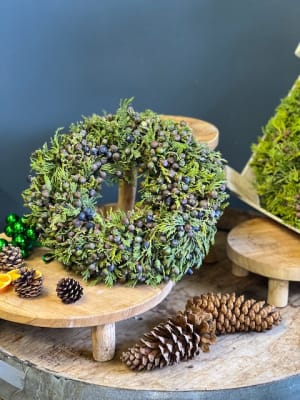 Juniper Berries Wreath  Flower Bouquet