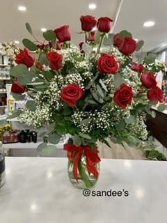 Two Dozen Roses in Vase Flower Bouquet