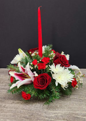 DECK THE HALLS Flower Bouquet