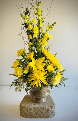 Golden Solitude Flower Bouquet