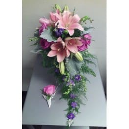 Pretty in Pink Flower Bouquet