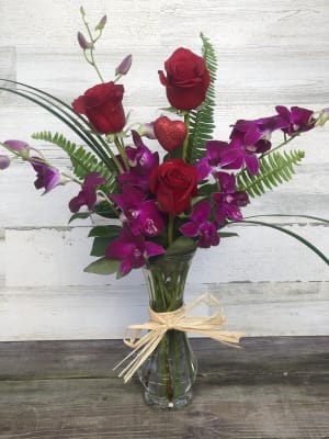 True Love's Kiss Flower Arrangement True Love's Kiss Flower Bouquet