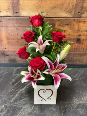 Be Mine Flower Arrangement Be Mine Flower Bouquet