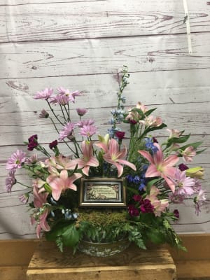 Large Remembered Music Box Flower Bouquet