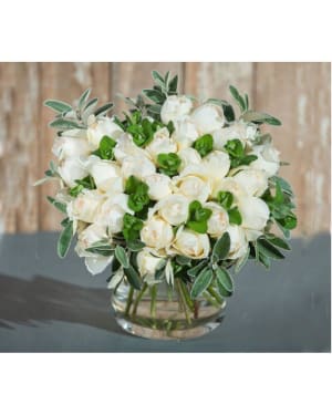 Classic white Roses Flower Bouquet