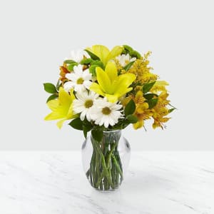 Rain or Shine Yellow and White Designers Choice Bouquet Flower Bouquet