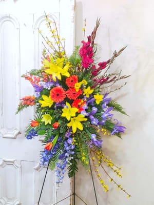 Boldly Stated Easel Spray Flower Bouquet