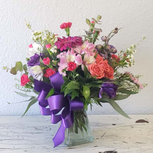 Pretty Blooms Flower Bouquet