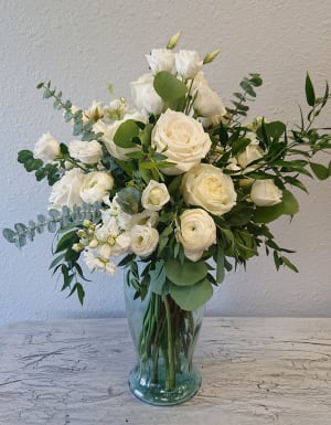 White Elegance Brides Bouquet Flower Bouquet