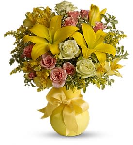 Teleflora's Sunny Smiles Flower Bouquet