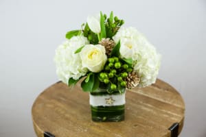 A white Christmas Flower Bouquet